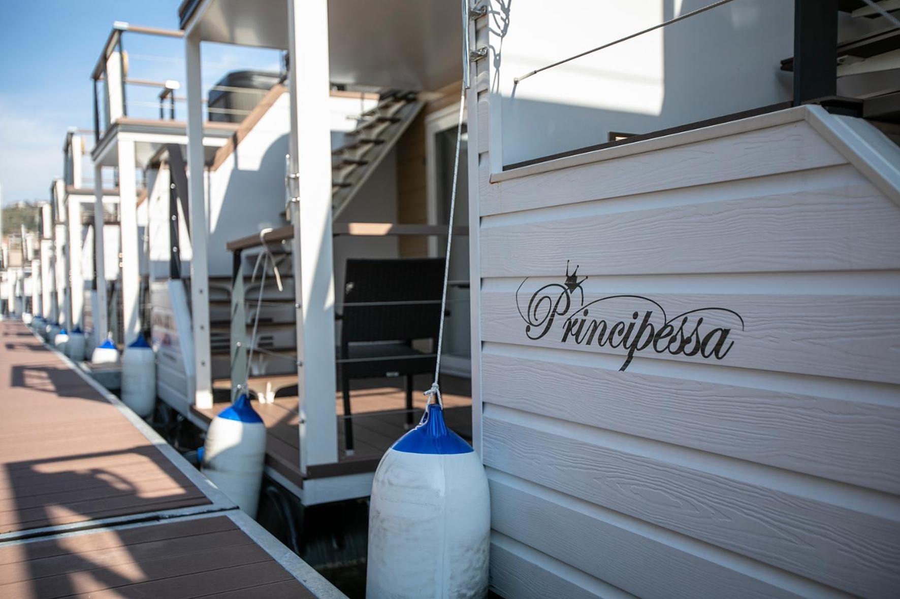 Floating Sea House Principessa Villa Portoroz Exterior photo