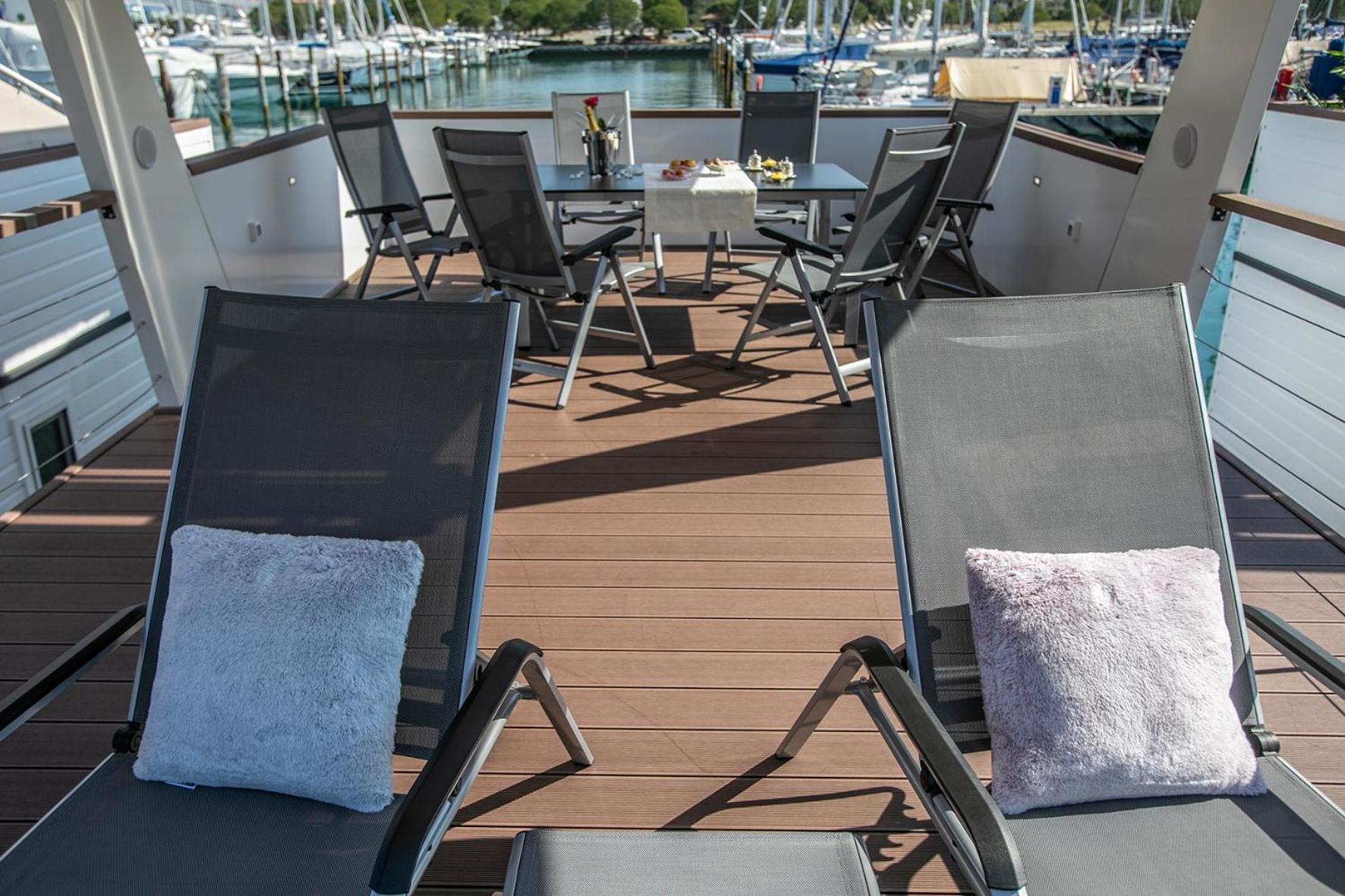 Floating Sea House Principessa Villa Portoroz Exterior photo