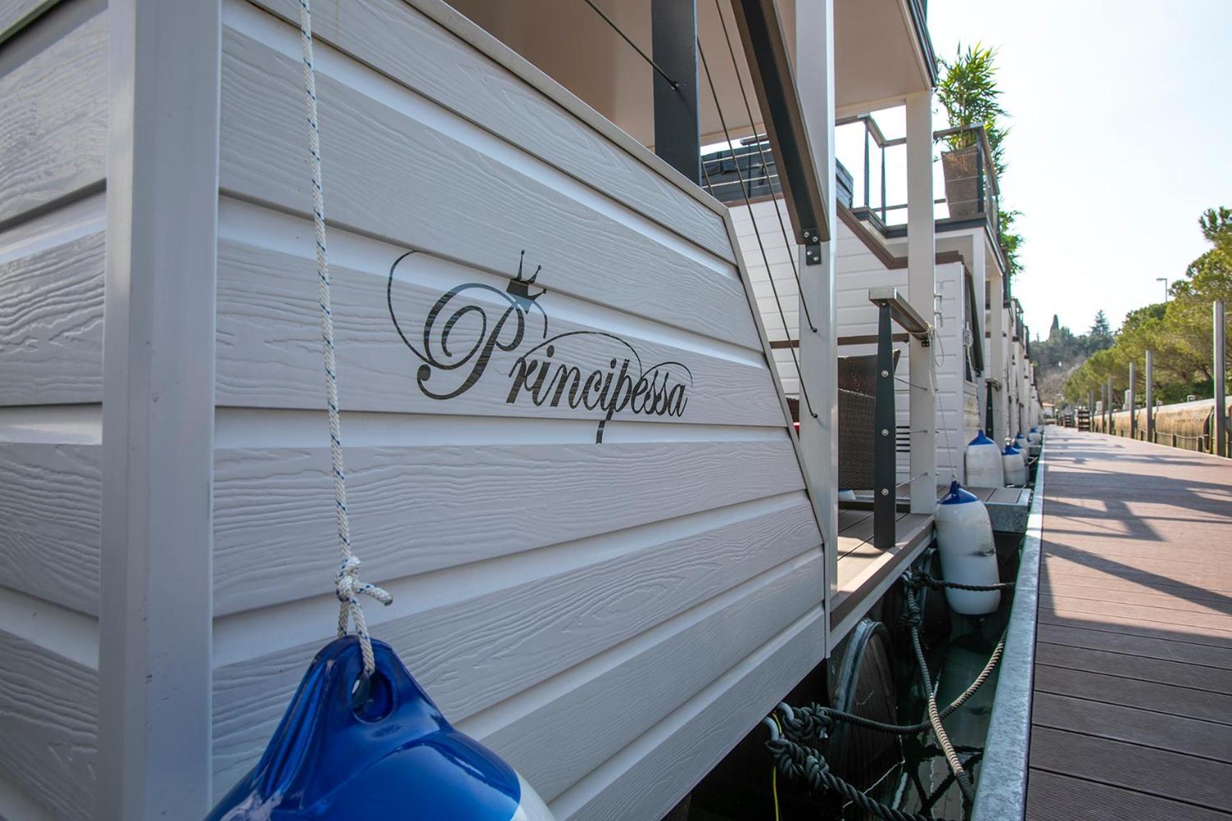 Floating Sea House Principessa Villa Portoroz Exterior photo