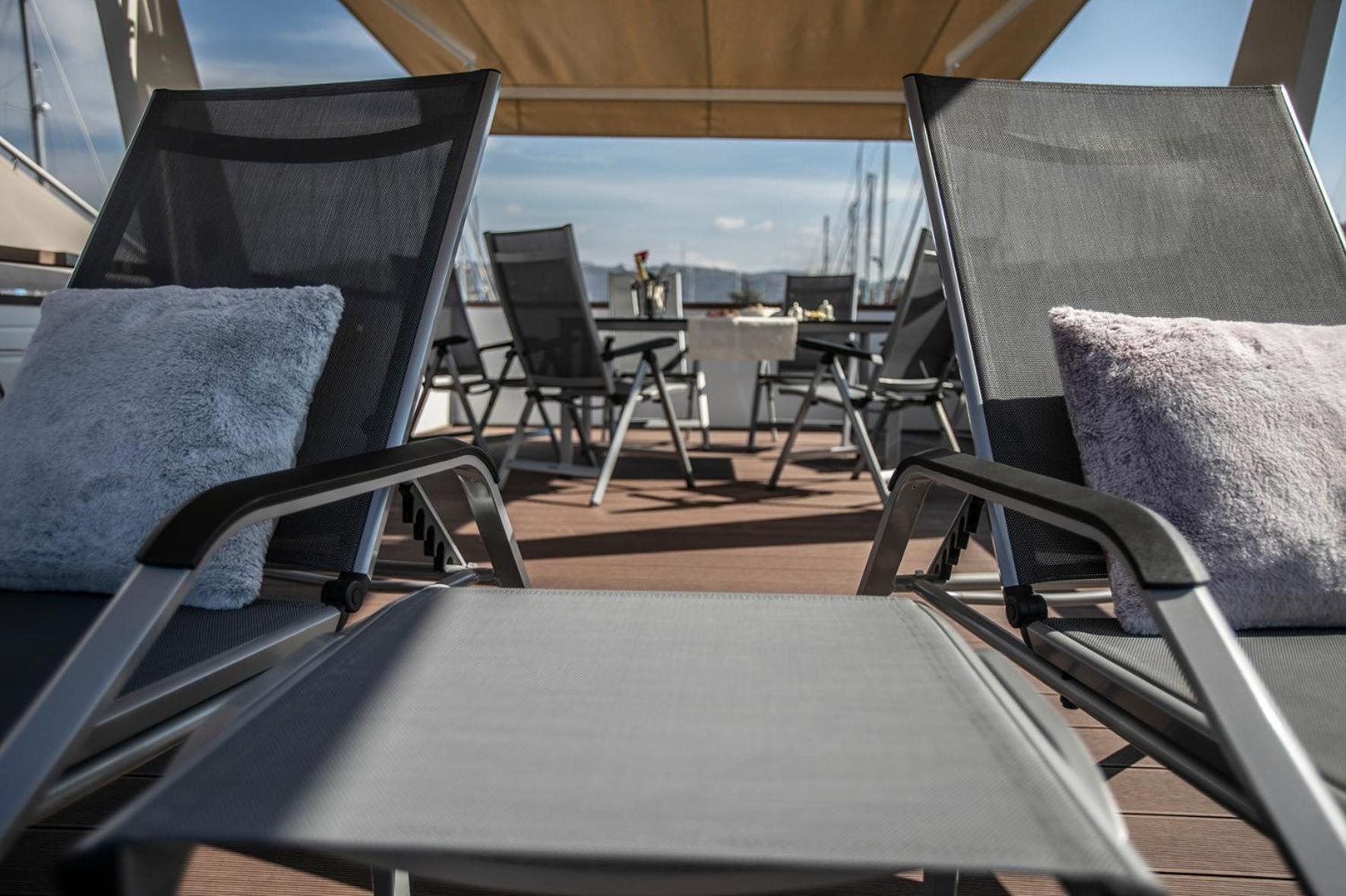 Floating Sea House Principessa Villa Portoroz Exterior photo