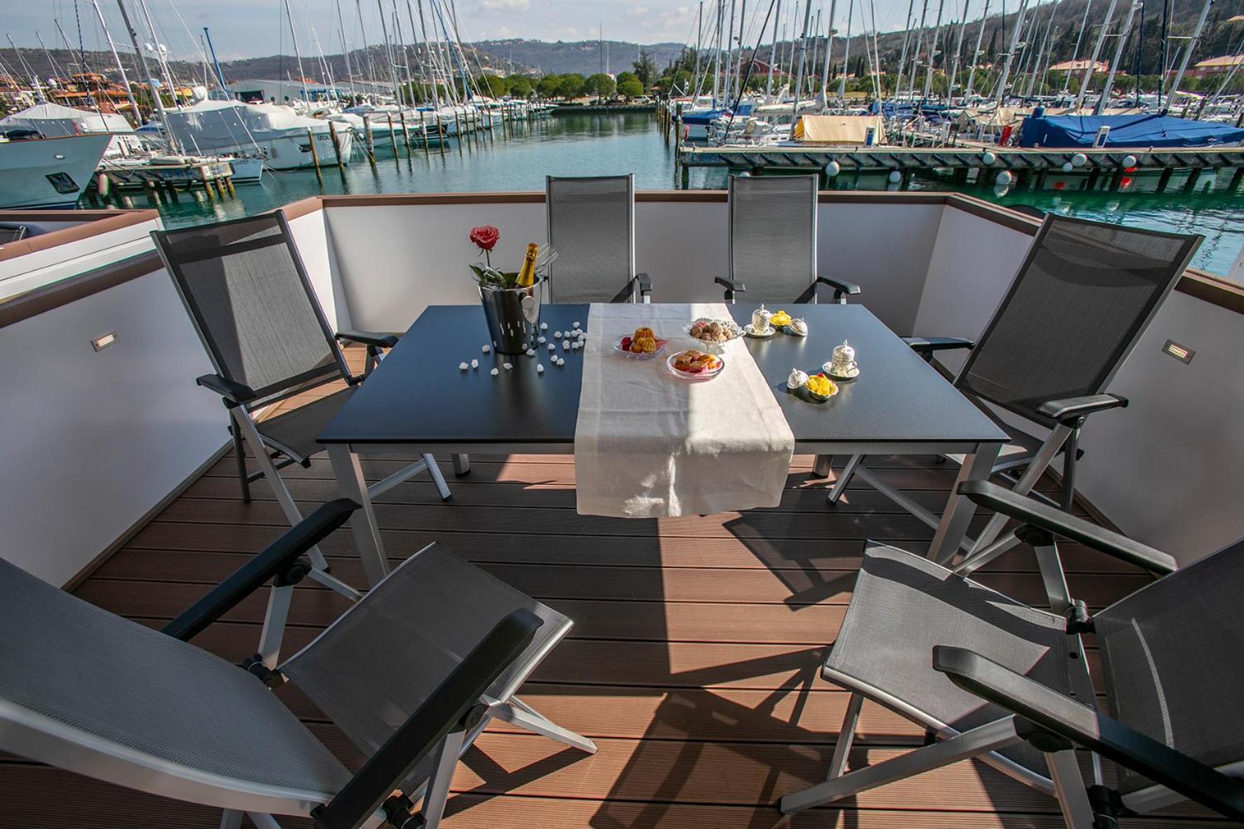 Floating Sea House Principessa Villa Portoroz Exterior photo
